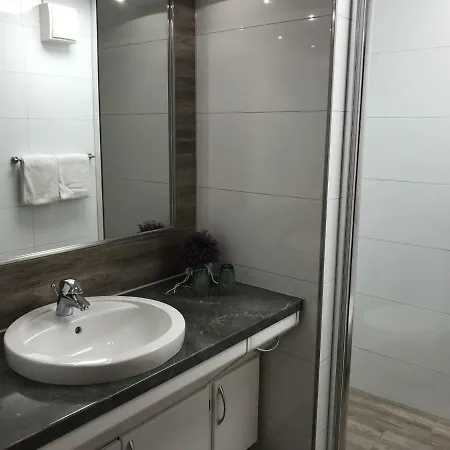 Steiner-strandappartements-appartement-106-sued-landseite شقة شتاين