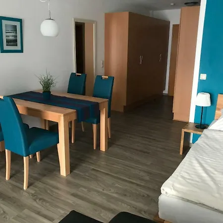 Steiner-strandappartements-appartement-106-sued-landseite شقة *